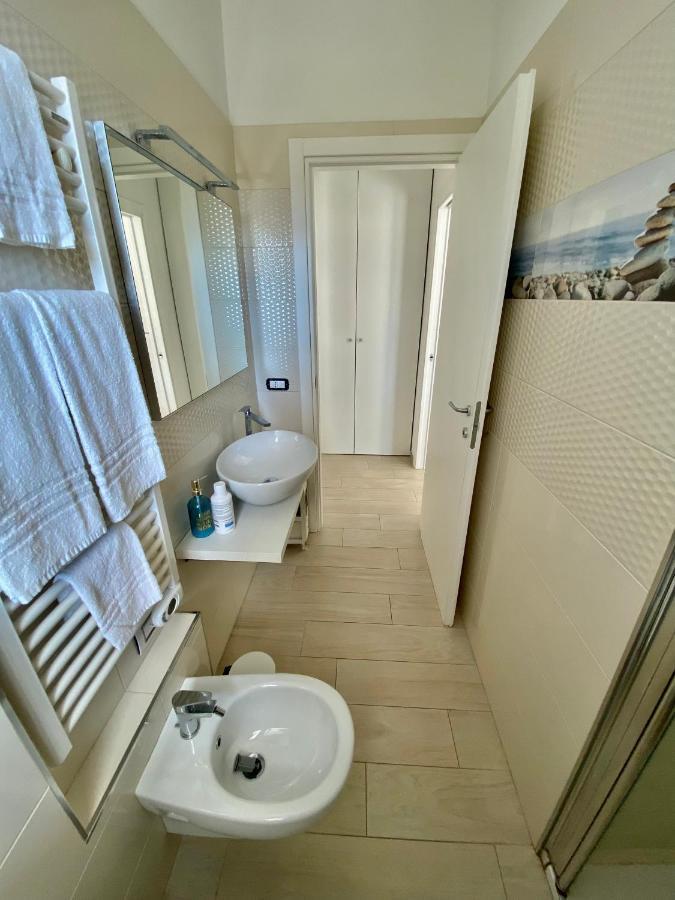 Appartamento Al Mare Con Giardino, Spiaggia E Piscina ألبا أدرياتيكا المظهر الخارجي الصورة