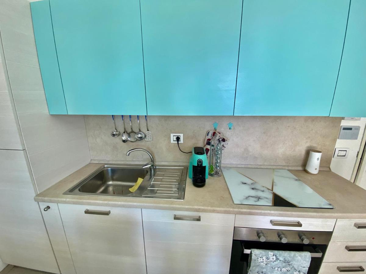 Appartamento Al Mare Con Giardino, Spiaggia E Piscina ألبا أدرياتيكا المظهر الخارجي الصورة
